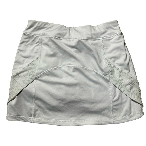 ACX White Active Sport Skort – Small - Picture 3 of 4